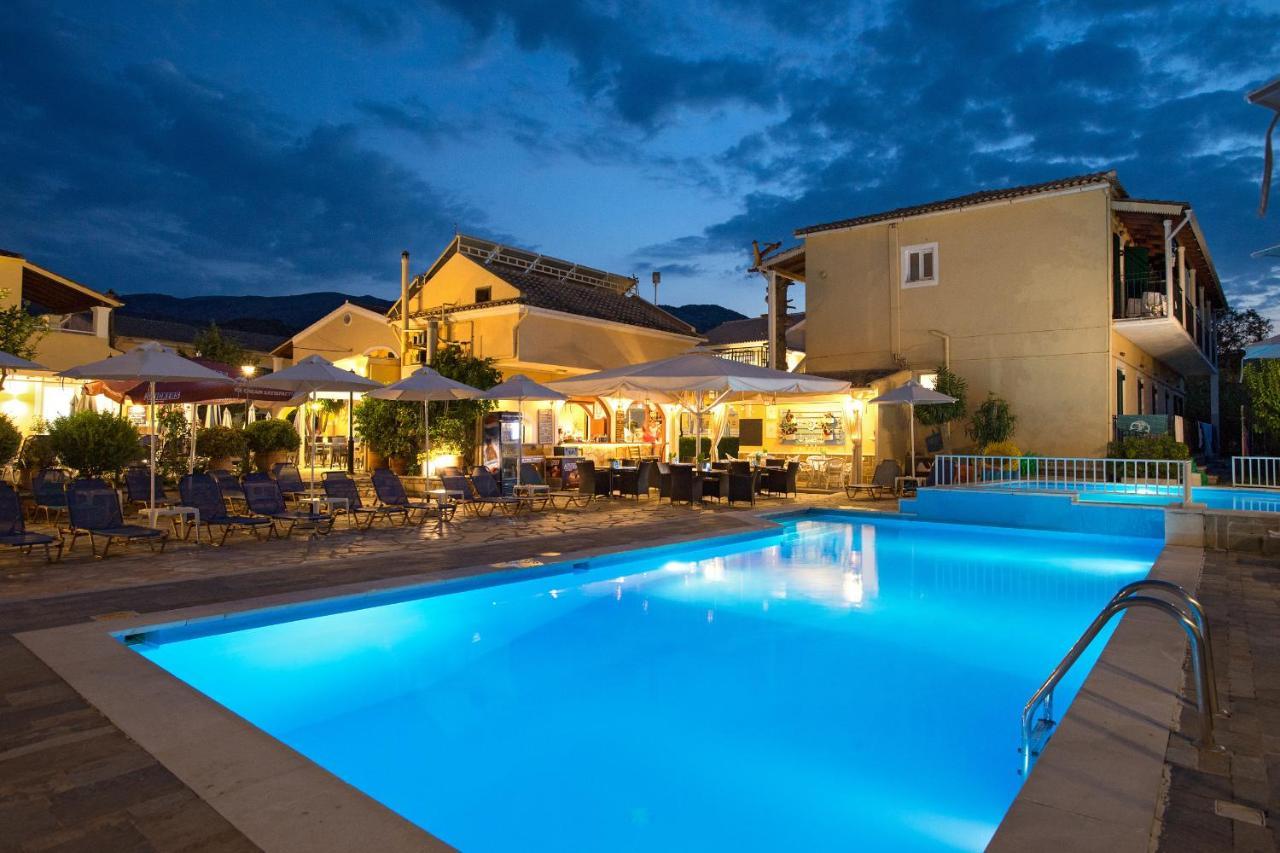 Solaris Methea- Luxury Central Villa By The Castle Kassiopi Exterior foto