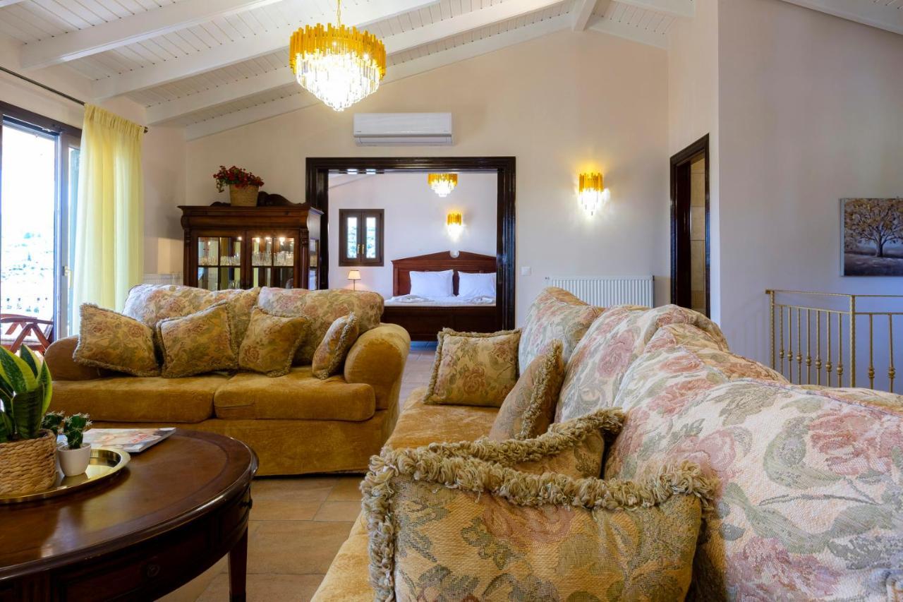 Solaris Methea- Luxury Central Villa By The Castle Kassiopi Exterior foto