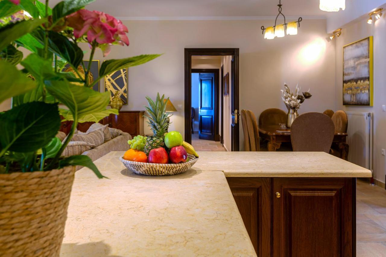 Solaris Methea- Luxury Central Villa By The Castle Kassiopi Exterior foto